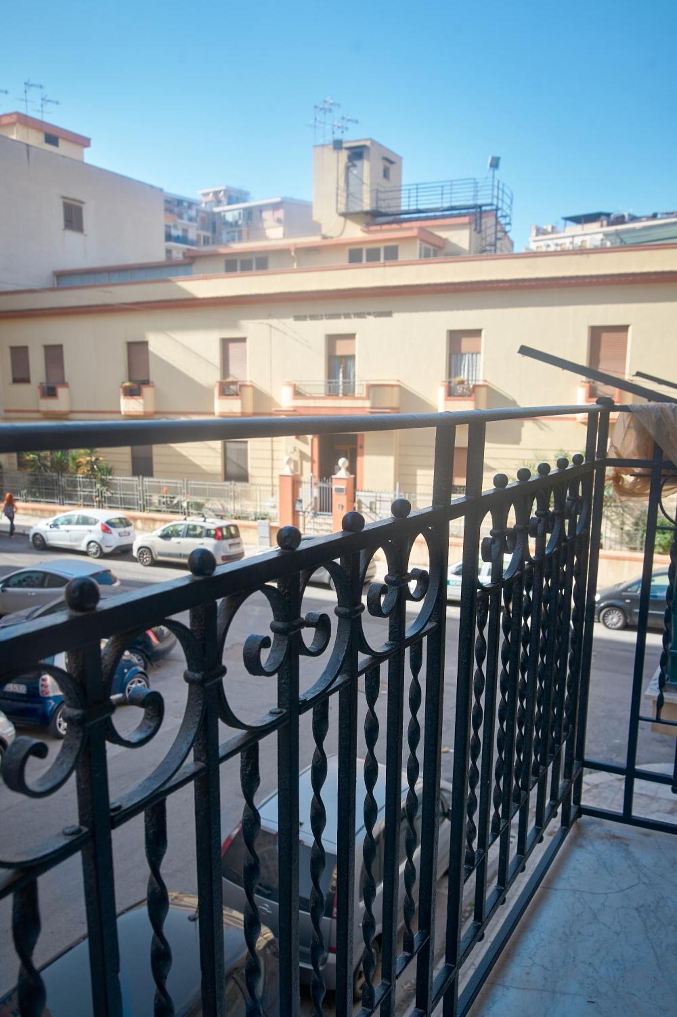 D'Aragona Guest House باليرمو المظهر الخارجي الصورة